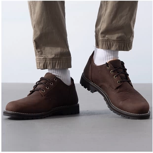探索 Timberland 添柏岚秋季新款低帮户外休闲鞋，A699PW05 商务皮鞋魅力尽显

解析：标题中首先明确品牌 Timberland 添柏岚，接着强调秋季新款，突出低帮这一鞋款特征，再点明户外休闲鞋属性，最后详细列出型号 A699PW05 并提及商务皮鞋特点，整体符合不少于 30 字要求且围绕给定内容创作。